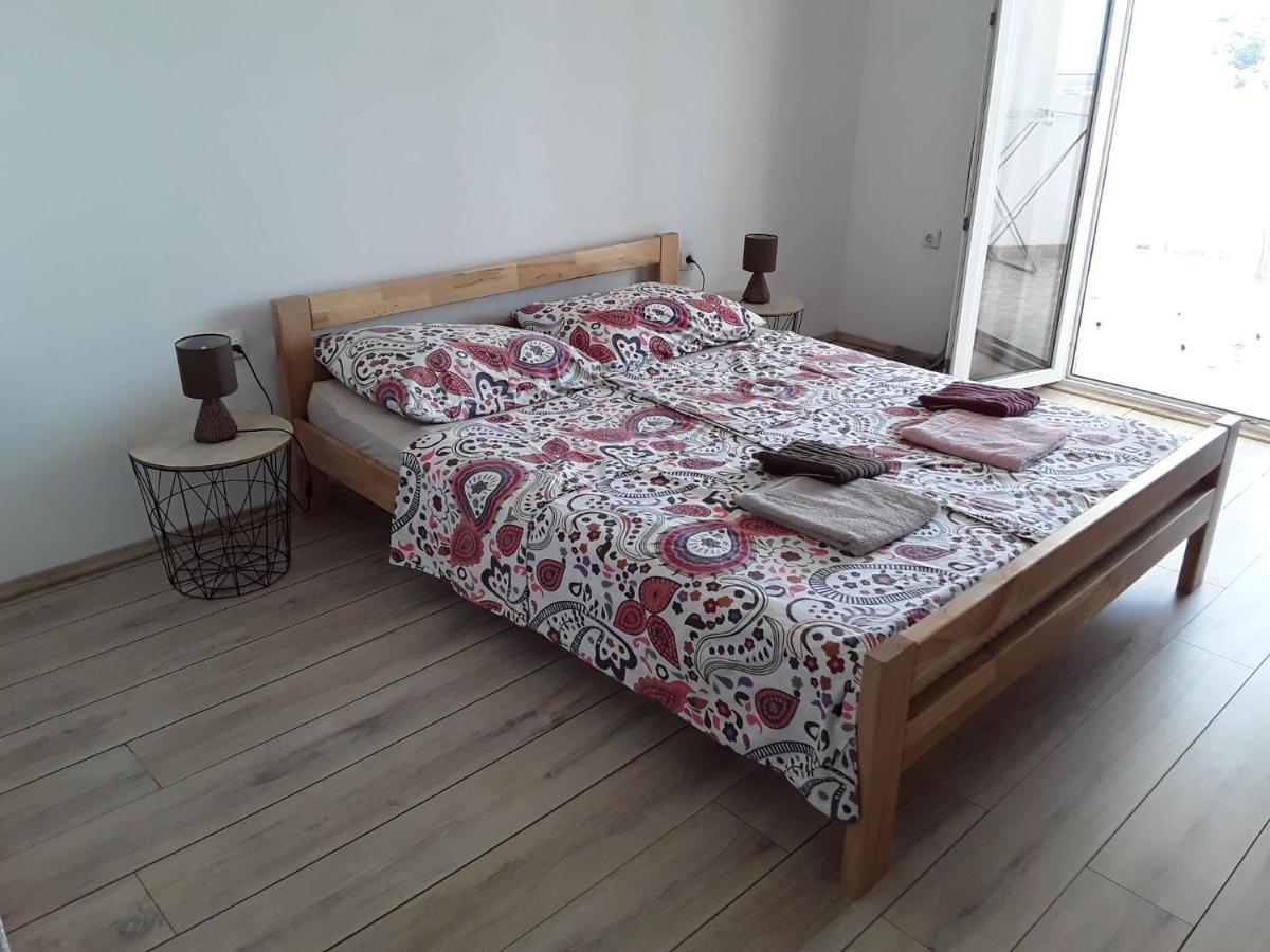 Benjak Apartments ฮวาร์ ภายนอก รูปภาพ